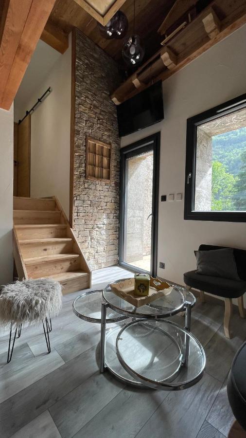 Chambres D'Hotes Les Chambres D'Elsa Albiez-Montrond Exteriér fotografie